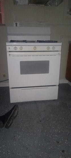 Gas stove