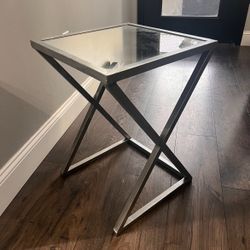 18x18x18” Mirrored Glass Table