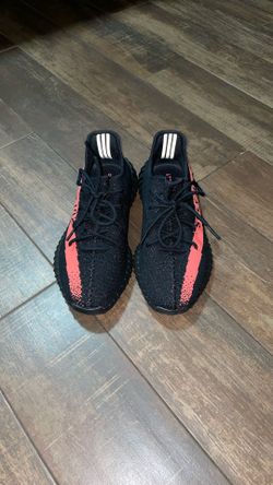 Yeezy Shoe