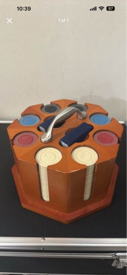 Wooden Poker Chip Carousel with Chips