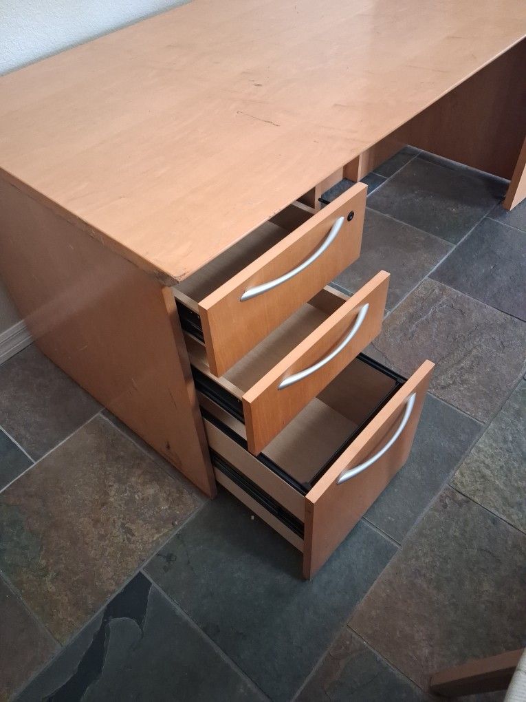 Office Desk