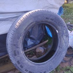 2 2 Goodyear Wrangler SR-A 275/60R20 truck tires – $150