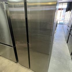 Samsung 36 in. 28 cu. ft. Smart Side by Side Refrigerator in Fingerprint-Resistant Stainless Steel, Standard Depth