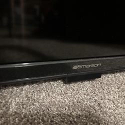 EMERSON 50inch Tv 