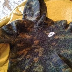 Sz. 3t Nike Camo Sherpa Pullover Hoodie 
