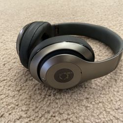 Beats by Dre Wireless Noise Cancelling Headphones with Cords