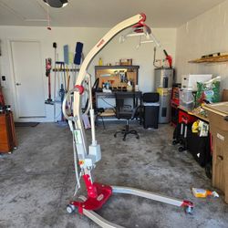 Molift smart 150. Hoyer Lift $600 or OBO

