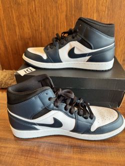 Jordan 1 mid armory navy blue size 11.5 men’s