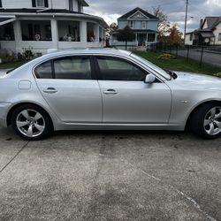 2009 BMW 528i