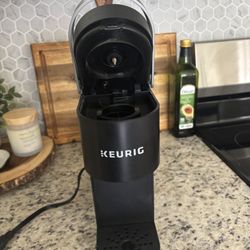 Single Serve Keurig + K Cups 