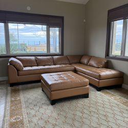 Sectional Sofa with Chaise and Ottoman - Beautiful and Clean!