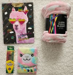 Llama Blanket/Notebook Set NEW $15