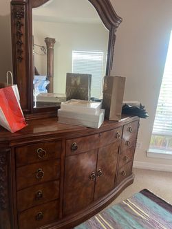 Solid Wood King Size bedroom Set