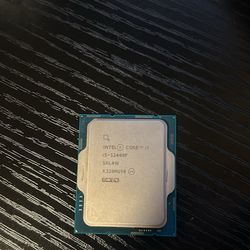 Intel i5 12400F