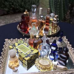 Mirrored Perfume Trays w/ full Bottles of Perfume 