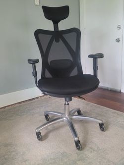High End Ergonic Head Rest Level Adjusment