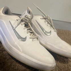 White Nike Women’s Golf Shoes With Spikes