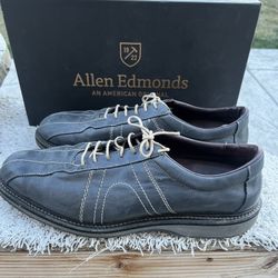 Voyager Men’s Shoes Size 14