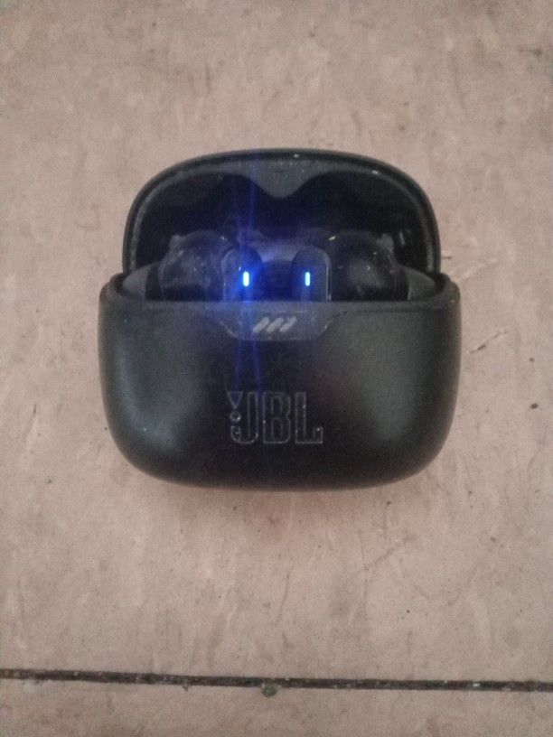 JBL Tune Wireless Earbuds