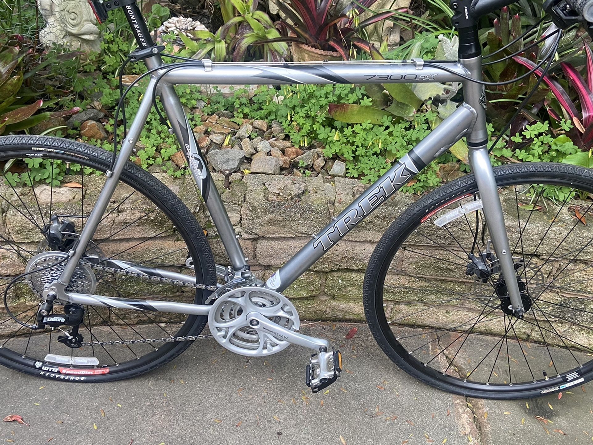 Trek 7300 FX Hybrid