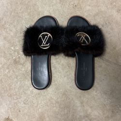 Louis Vuitton Flip Flops Size35