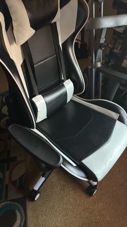 Game chair