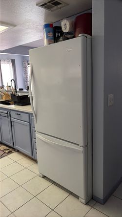 Whirlpool Bottom Freezer Refrigerator White