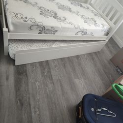 Trundle Twin Bed With Mattresses 