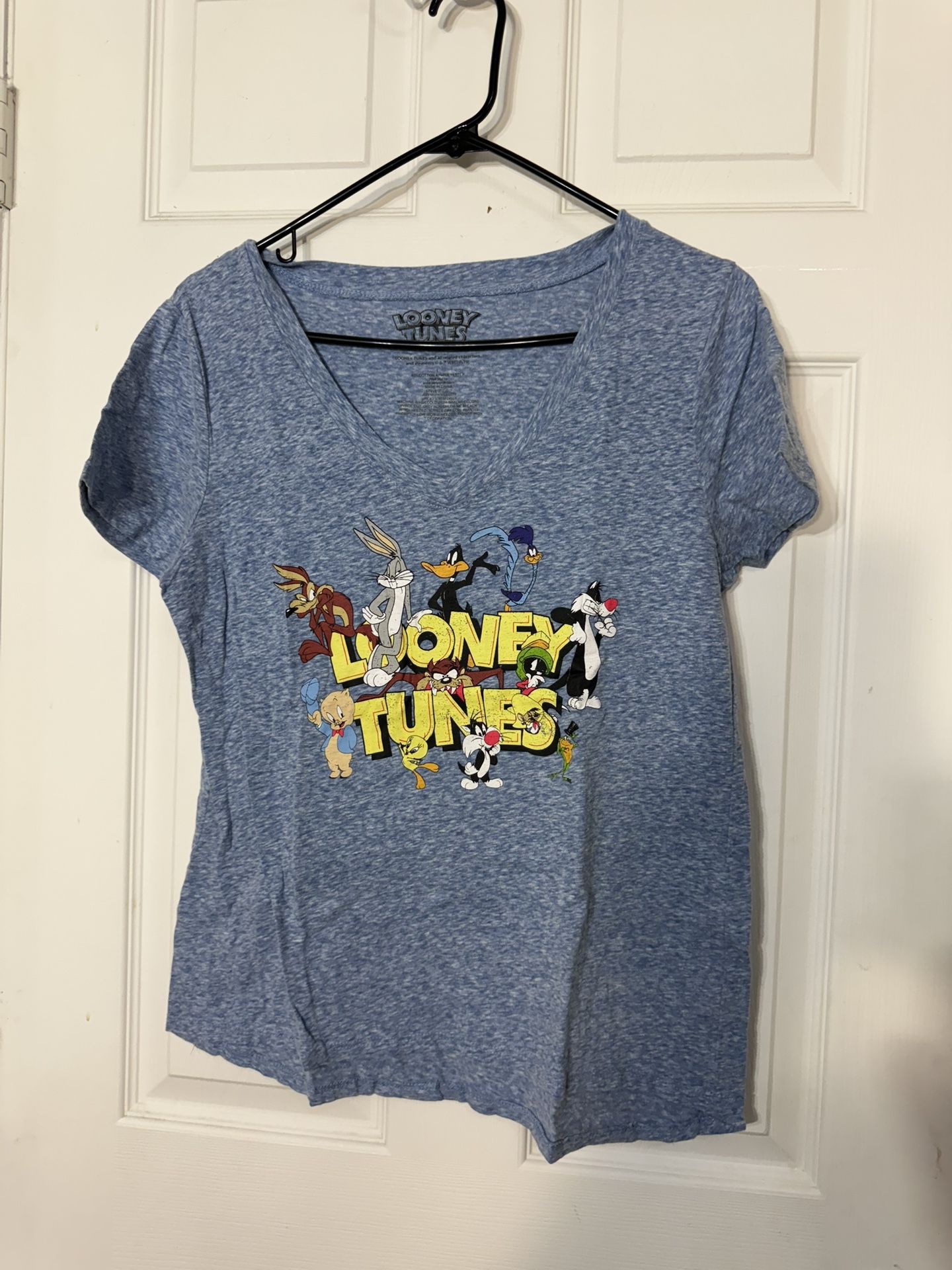 Looney Tunes Juniors Shirt – Size L (Blue, V-Neck)