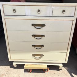 Dresser Chest 