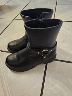 13 girl black boots