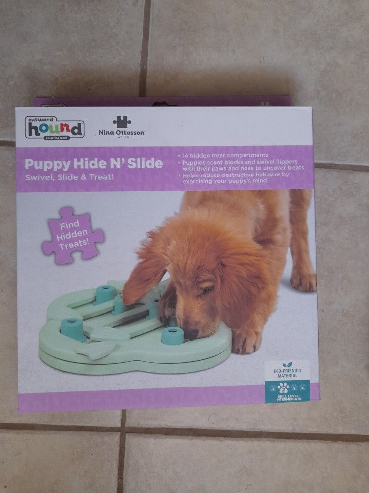 Pet Treats Foraging Toys for cats and dogs
