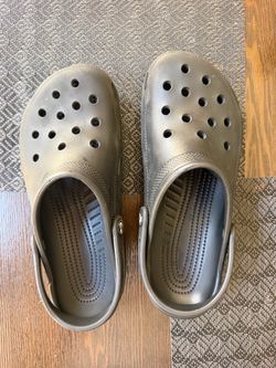 Black Crocs Size 8 M / 10 W