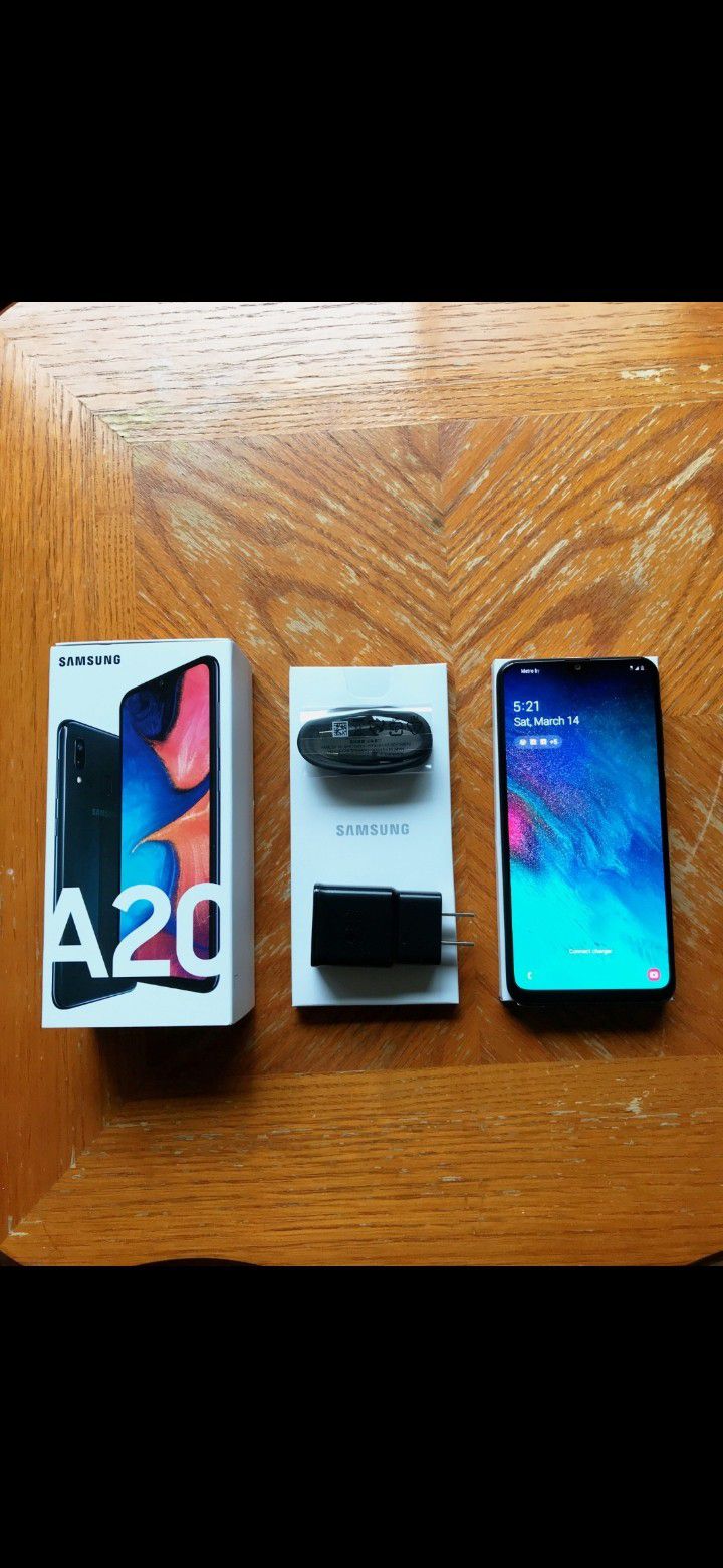 Samsung Galaxy a20 metro pcs only 32 gbs new never used