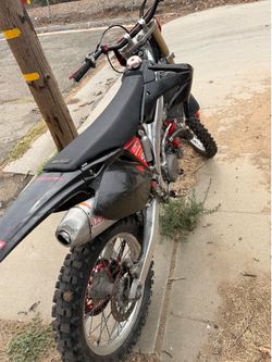 2005 Honda CRF450R – Clean Title – Runs Great