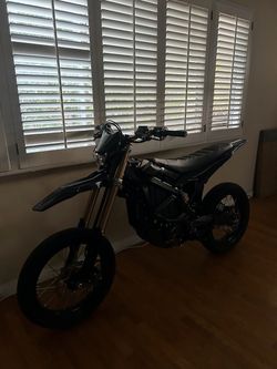 Surron ultra bee            (Talaria,Eride,sprnt)