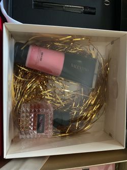 Women’s Valentino Set