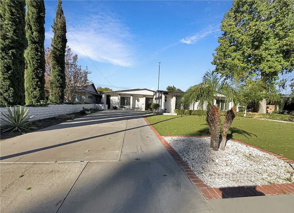 Beautiful Single Family Home To Let!!!