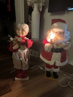 Vintage Mrs n Mr Santa 20$ for pair