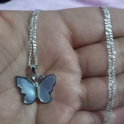 925 Sterling Silver Chain With The Pendant/Cadena Con Dije De Mariposa De  Plata 925 Con Opalo