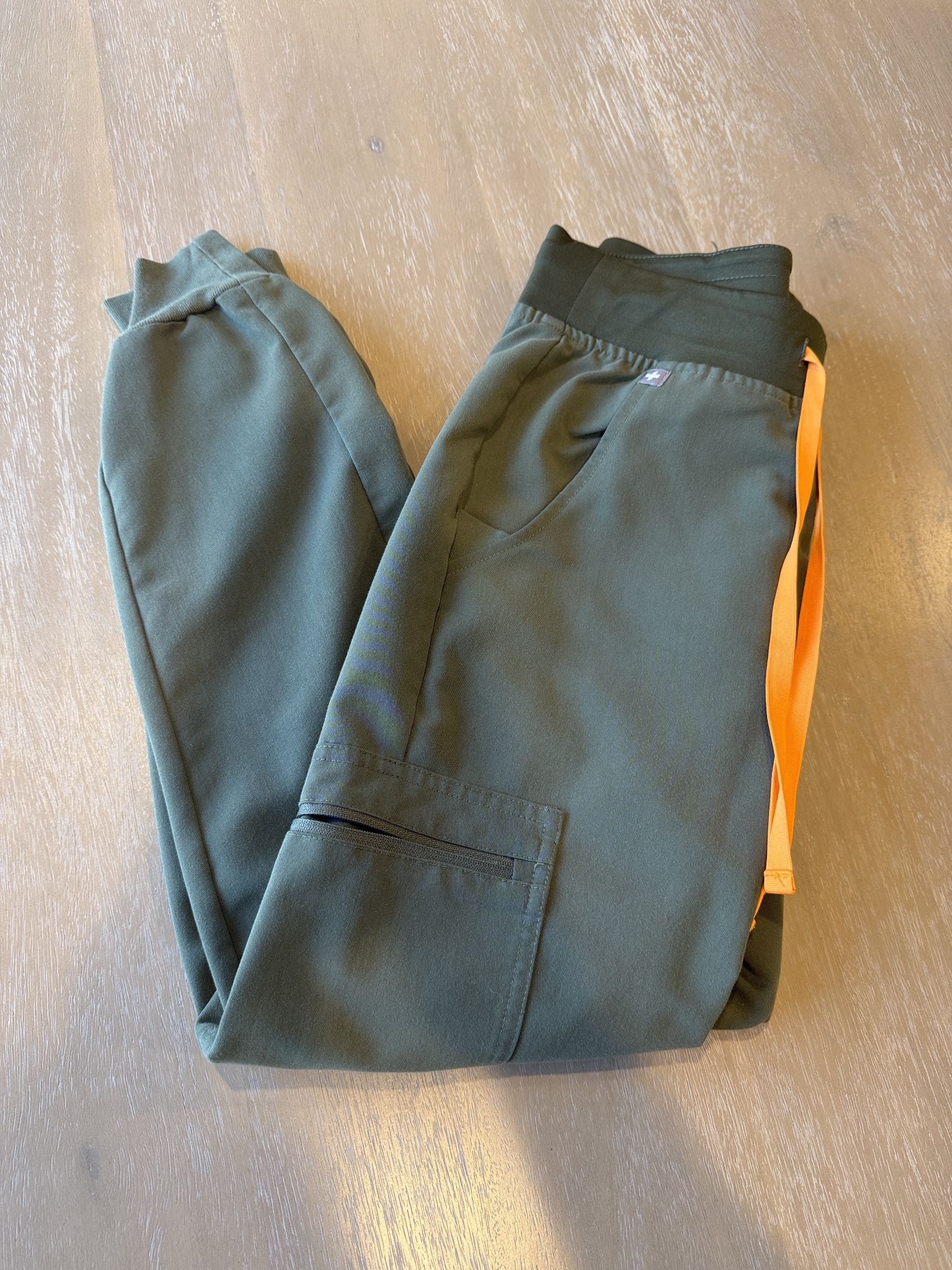 FIGS Zamora Petite Jogger Pants
