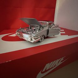 Jada Toys Dub City 1960 Chevy Impala 1:24 Scale Collectable