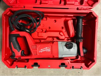 Milwaukee _Plus D Handel Rotary Hammer