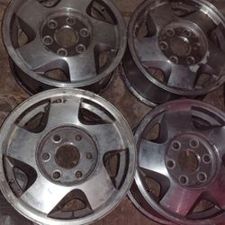 GM 16" 6 Bolt Rims 