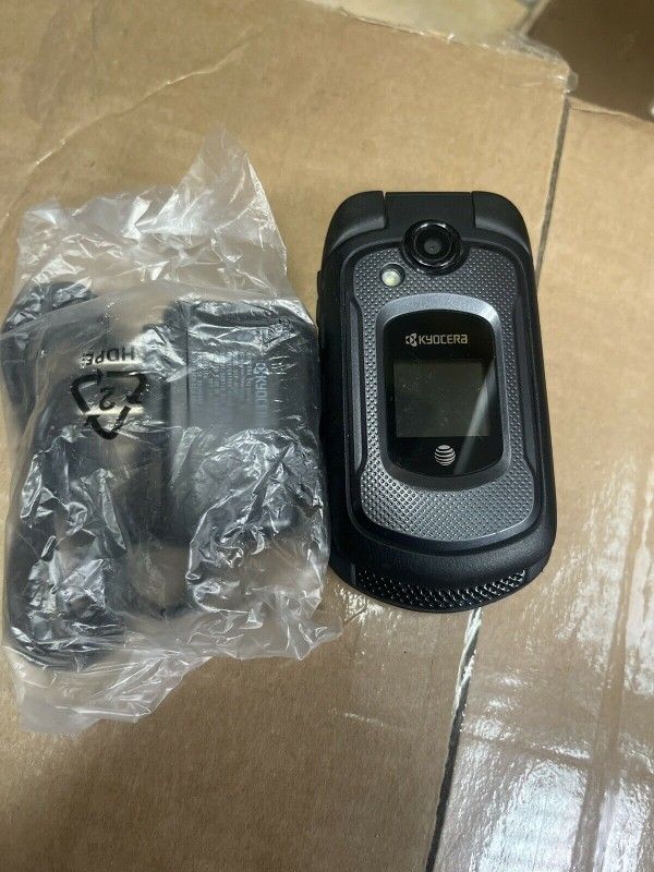 KYOCERA DURAXE E4710 Flip Phone AT&T