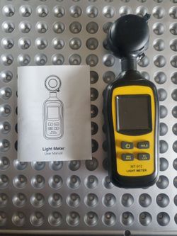 MT 912 DIGITAL Light meter