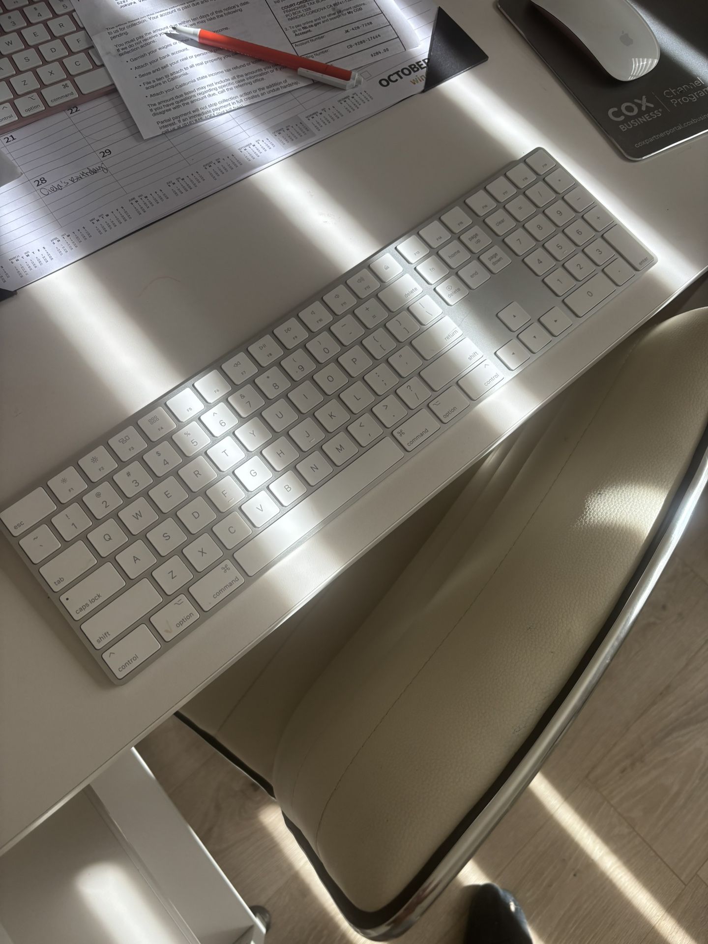 Apple keyboard