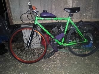 Gas motor bike runs good and is pretty fast