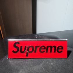 Supreme Car Emblem 🚗