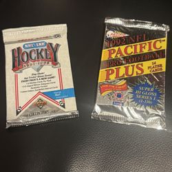 Unopened Packs Still Sealed !!! Football / Hockey 